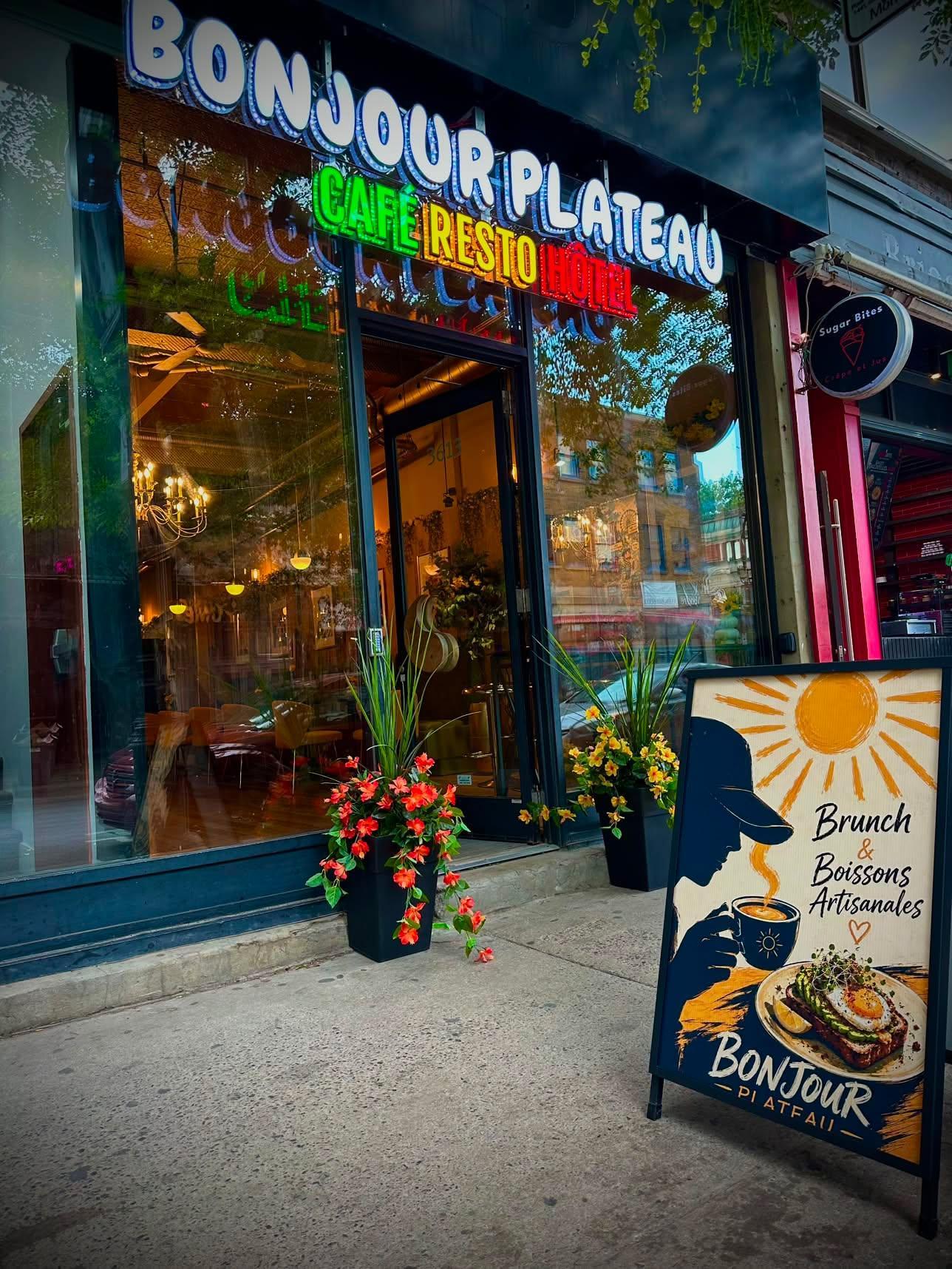 Bonjour Plateau interior